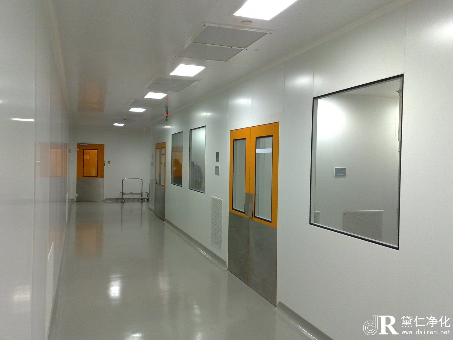 無塵車間通風除塵和廢氣凈化的重要性